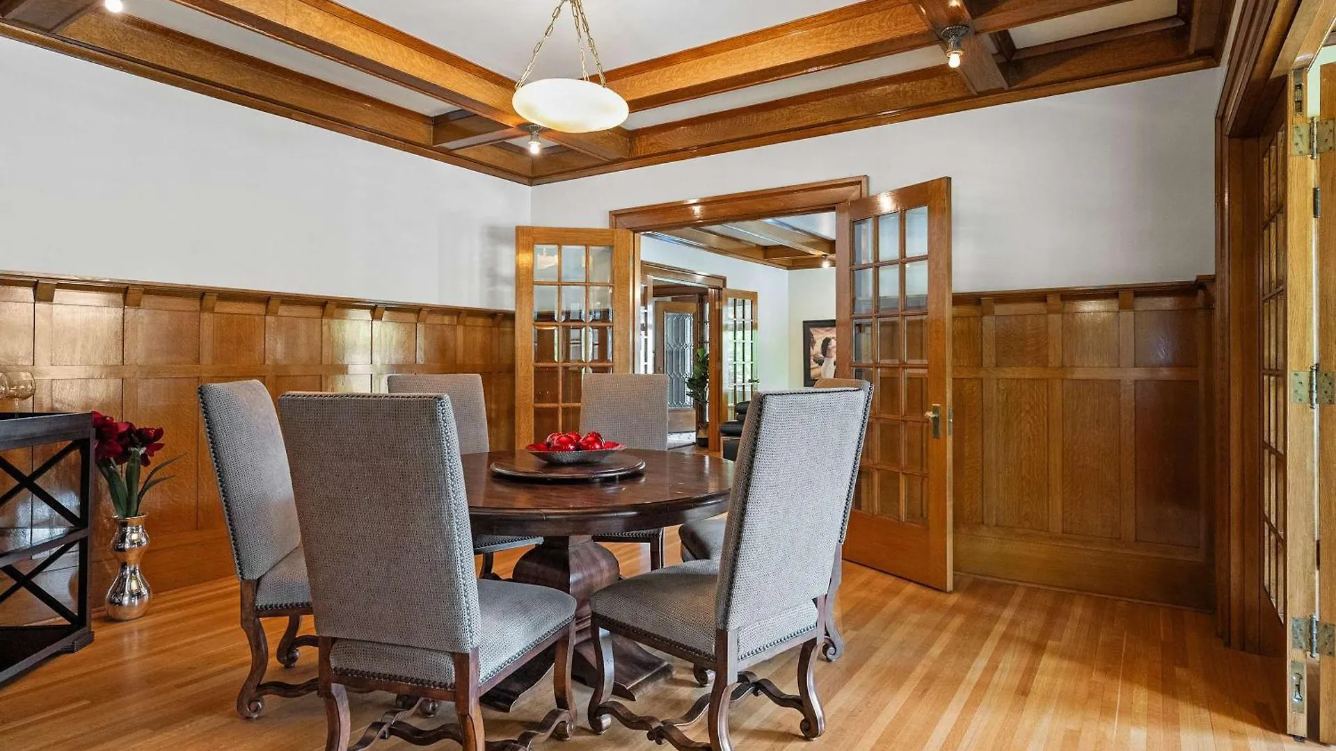 Holiday home Historic Treend Residence In The Heart Of Mission Calgary