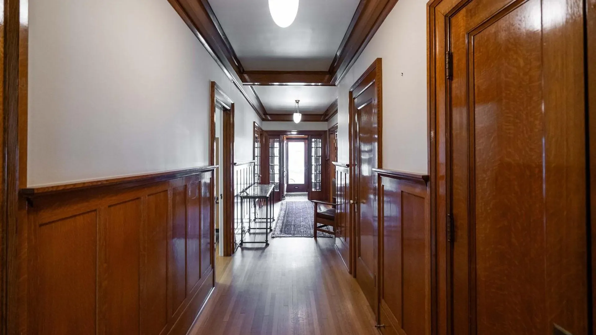 Historic Treend Residence In The Heart Of Mission Calgary 0*,