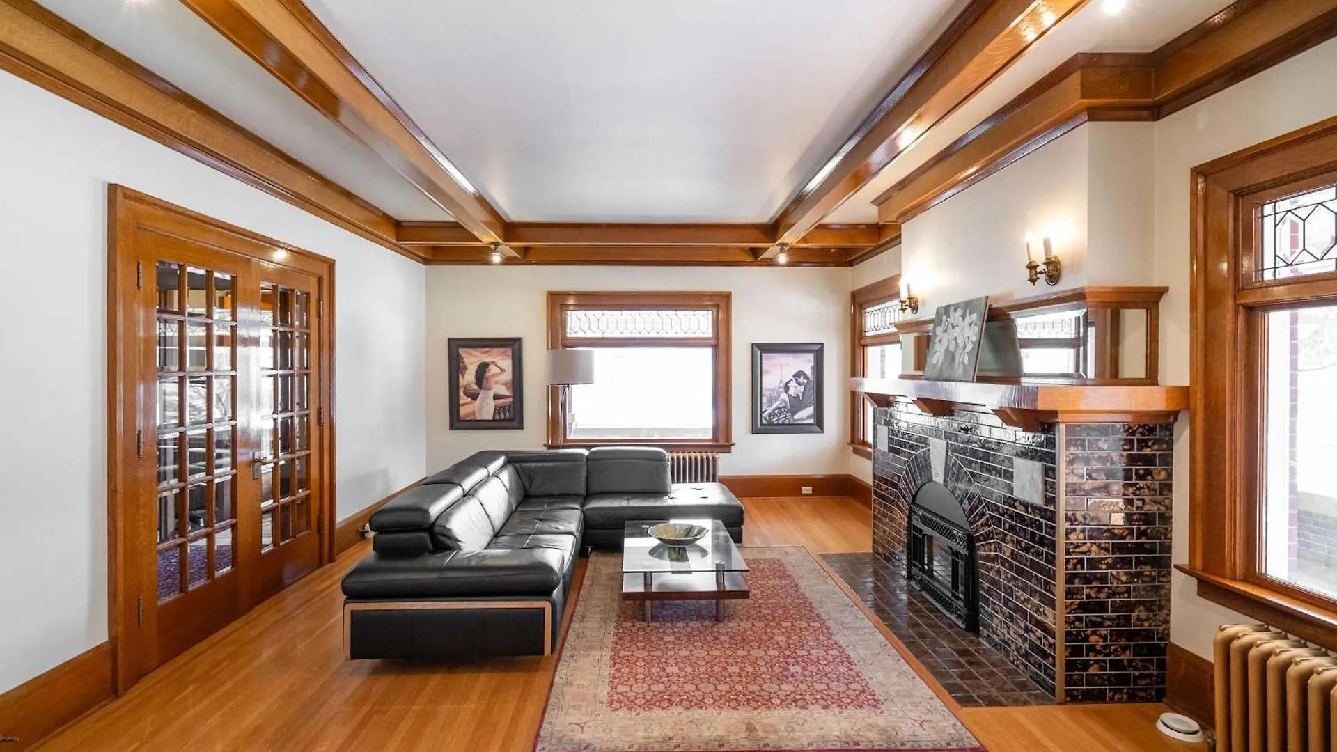 Holiday home Historic Treend Residence In The Heart Of Mission Calgary Canada