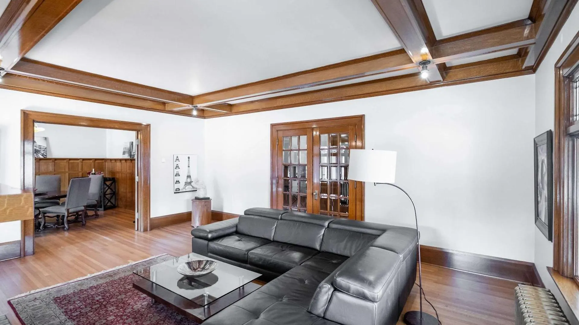 Historic Treend Residence In The Heart Of Mission Calgary