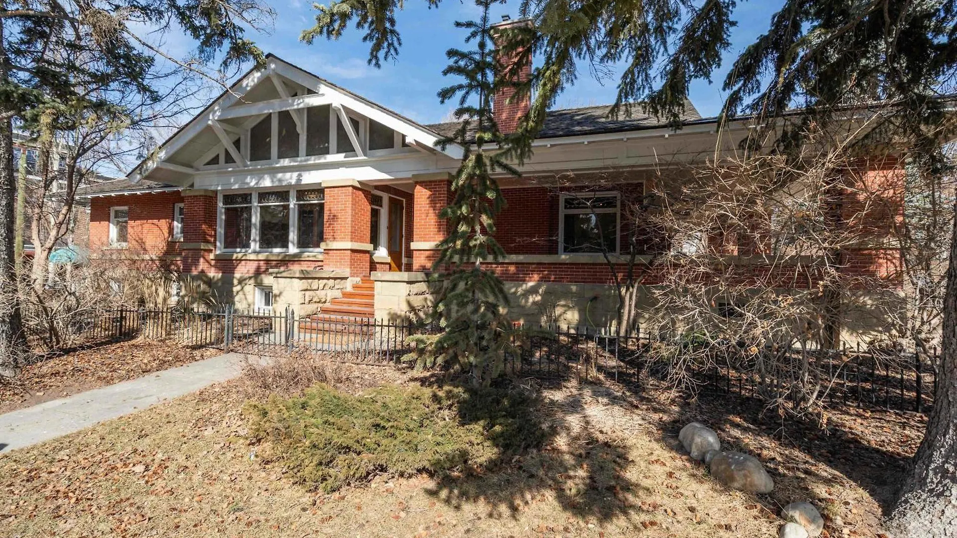 Historic Treend Residence In The Heart Of Mission Calgary 0*,